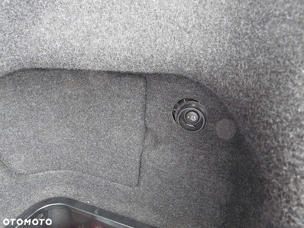 BMW Seria 5 535d xDrive Sport-Aut - 29