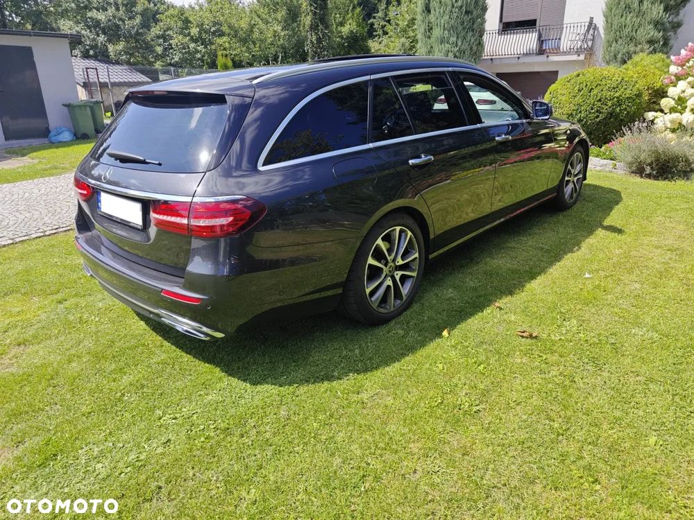 Mercedes-Benz Klasa E 220 d T 9G-TRONIC Avantgarde - 4