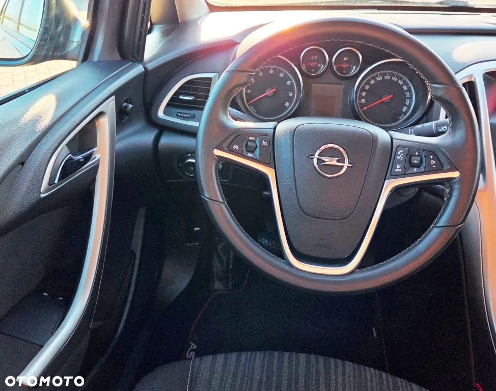 Opel Astra IV 1.4 Essentia - 30