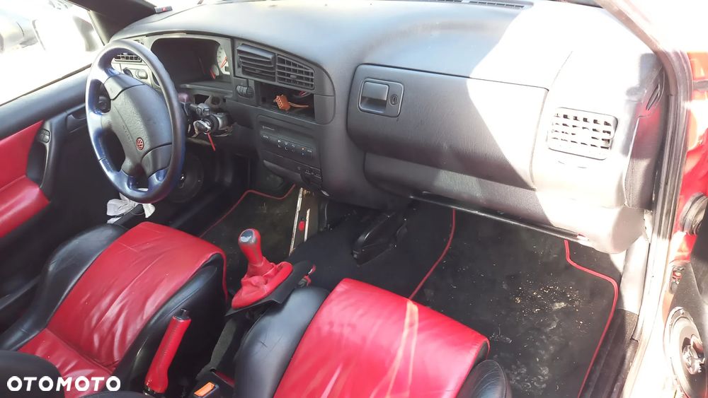 Volkswagen Golf - 6