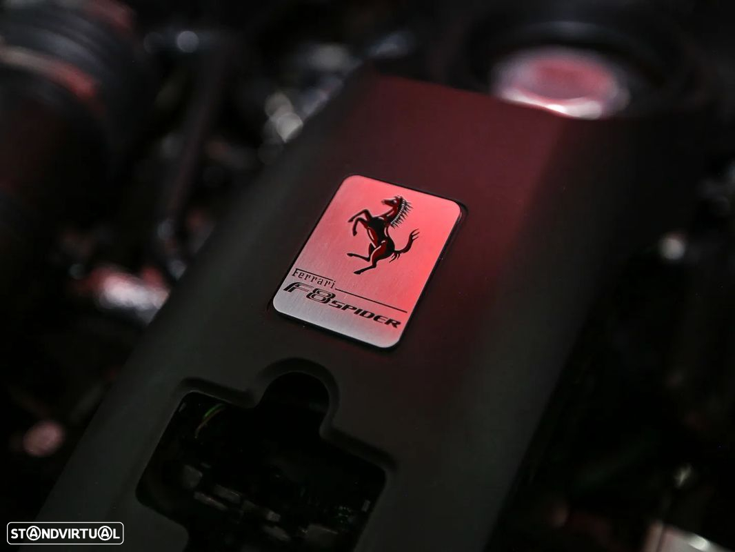 Ferrari F8 Tributo Spider - 16