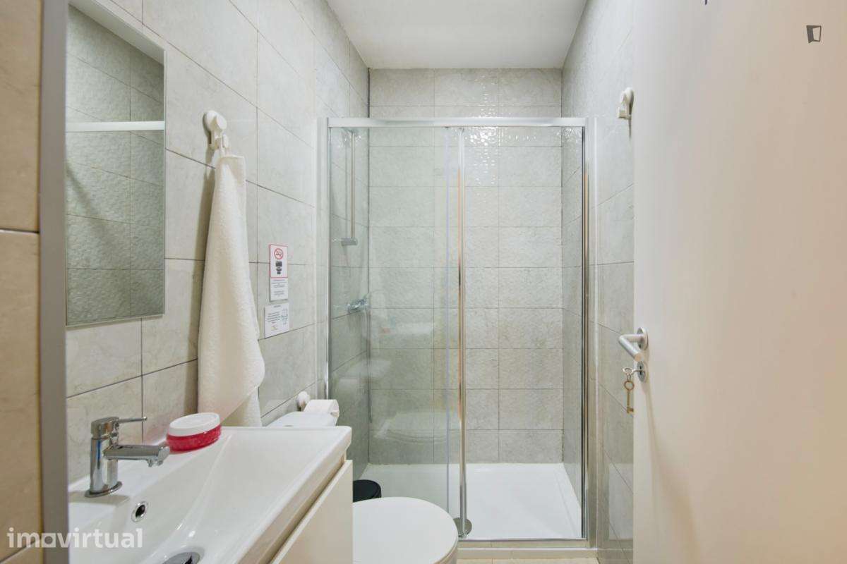 Quarto - localizado em Arroios Lisbon - Grande imagem: 2/47