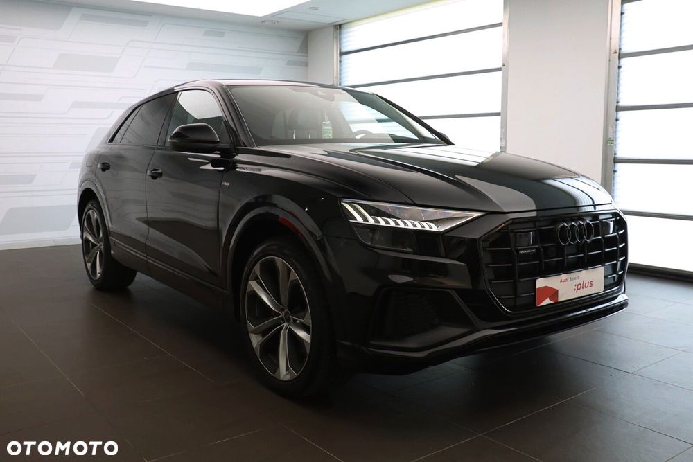 Audi Q8 - 10