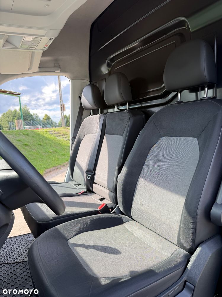 Volkswagen Crafter - 19