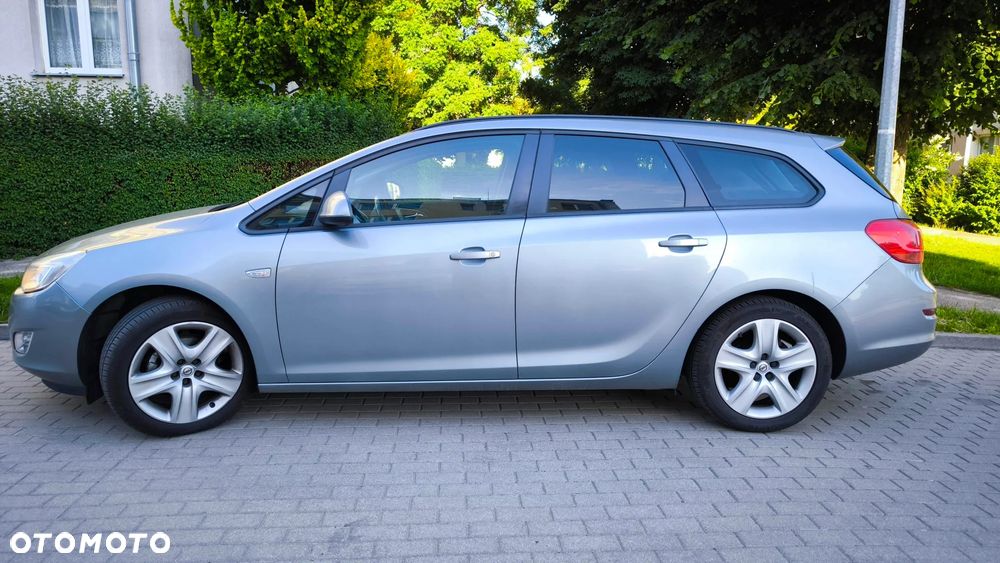 Opel Astra 1.4 Sport - 4