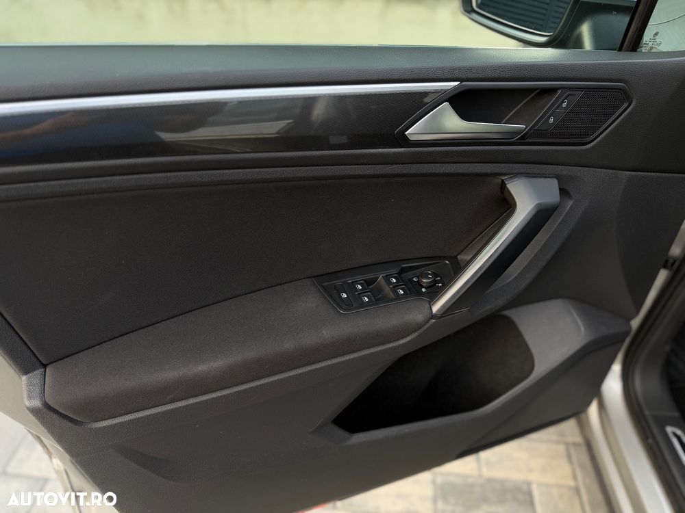Volkswagen Tiguan 2.0 TDI SCR DSG R-Line - 23