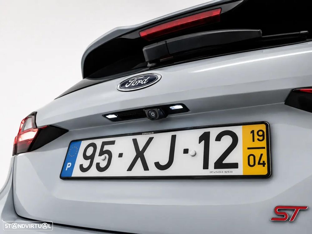 Ford Fiesta 1.5 EcoBoost ST - 38