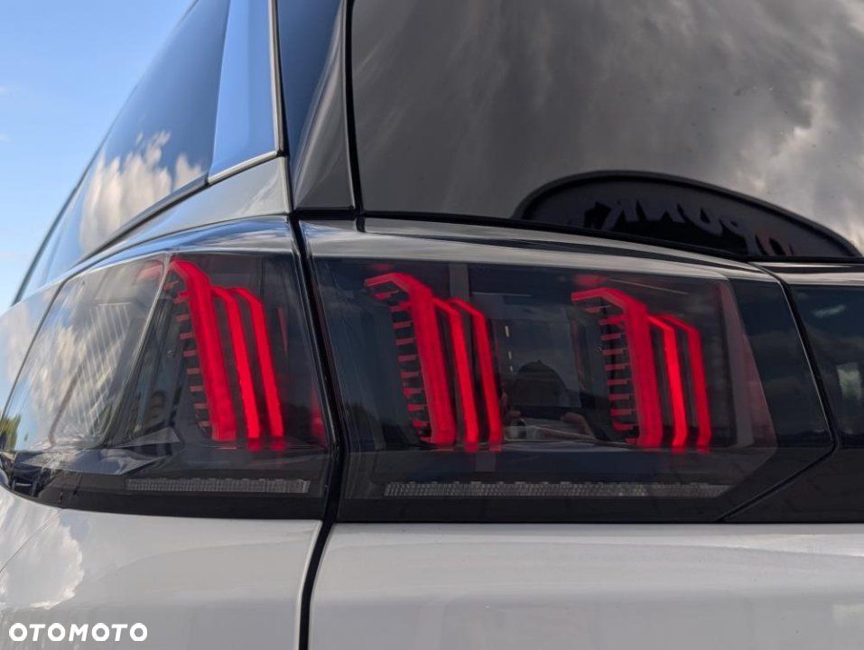 Peugeot 5008 - 9