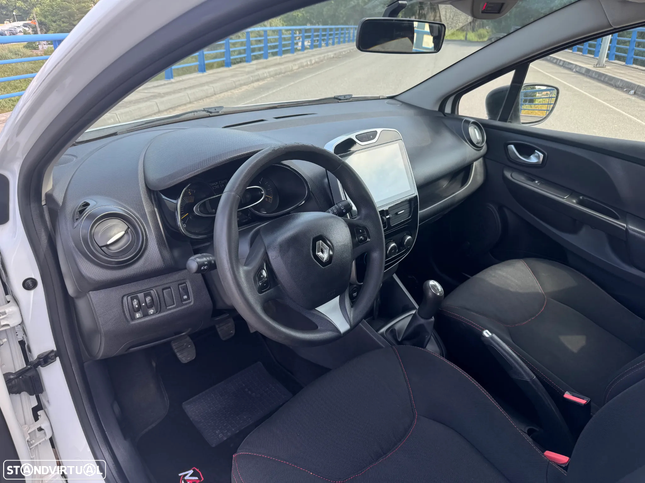 Renault Clio 1.5 dCi Comfort - 11