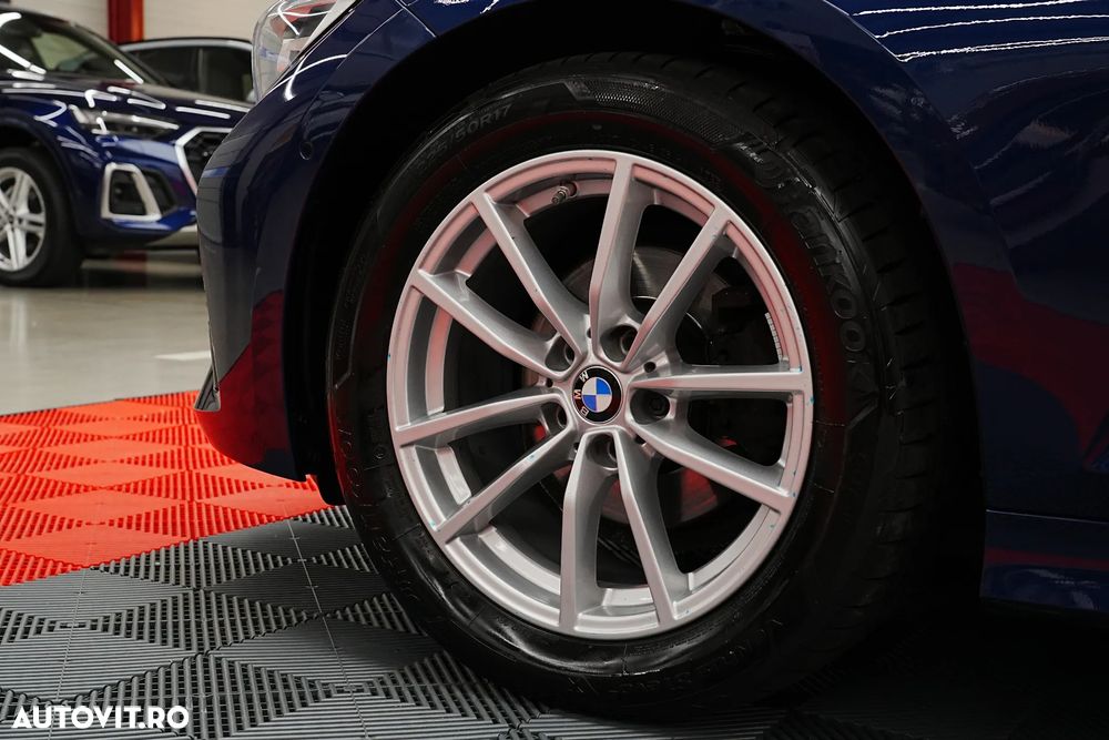 BMW Seria 3 318d Aut. Sport Line - 29