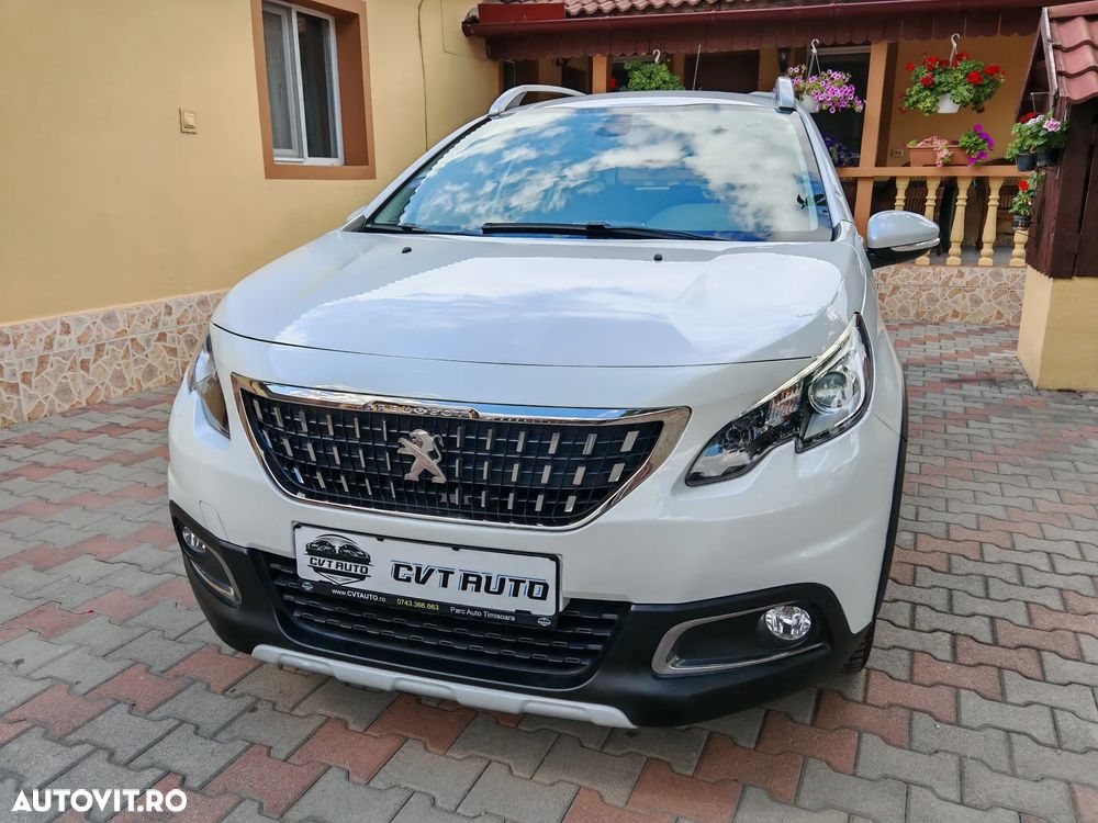 Peugeot 2008 1.2 L PureTech STT Allure - 4