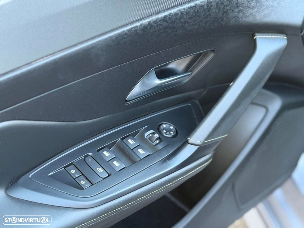 Peugeot 308 SW 1.2 PureTech GT EAT8 - 15