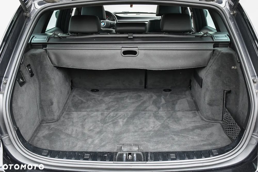 BMW Seria 3 318d DPF Edition Exclusive - 38