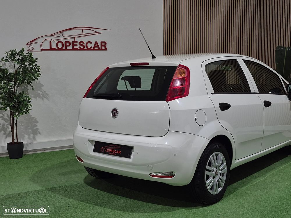 Fiat Punto 1.2 Lounge S&S - 8