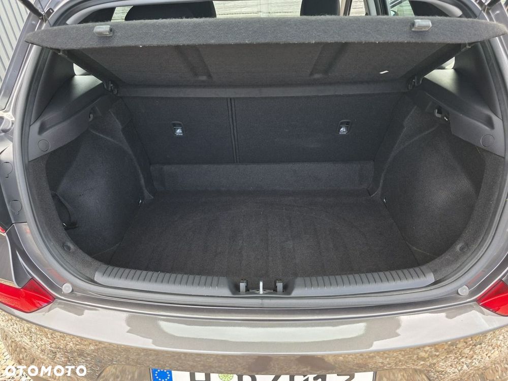 Hyundai i30 1.4 Trend - 24