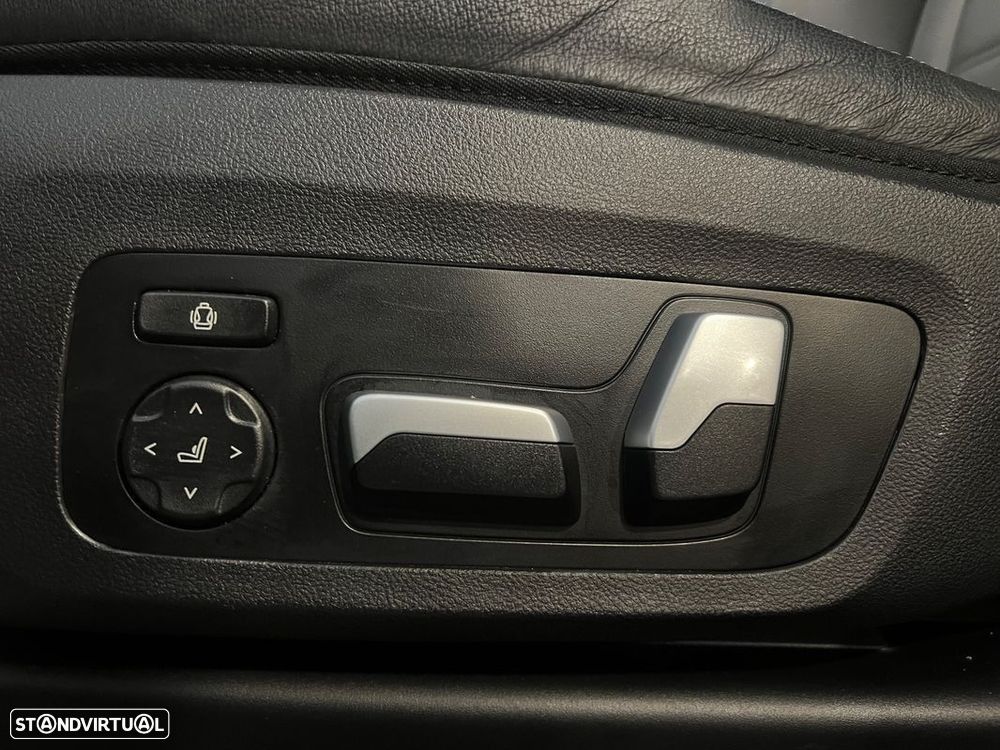 BMW iX3 M Sport Impressive - 11