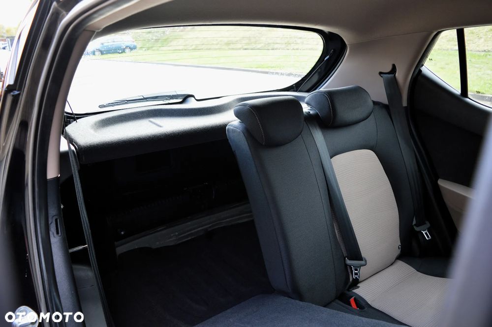 Hyundai i10 1.0 BlueDrive Comfort - 14