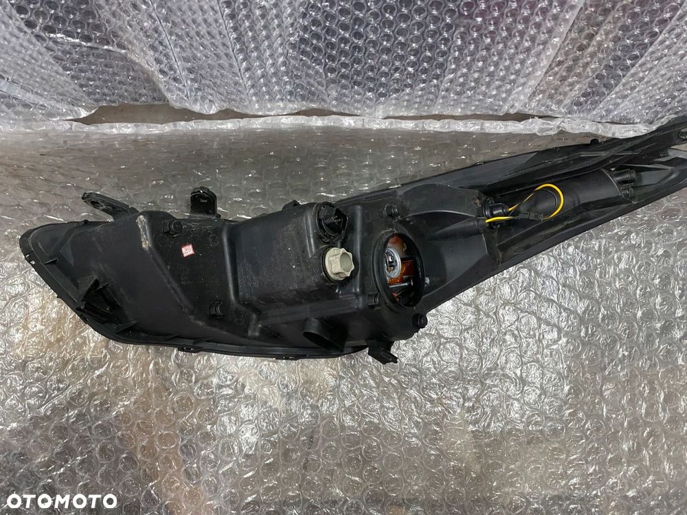 LAMPA PRAWA HYUNDAI ELANTRA JUNYAN LH-HU804 - 8