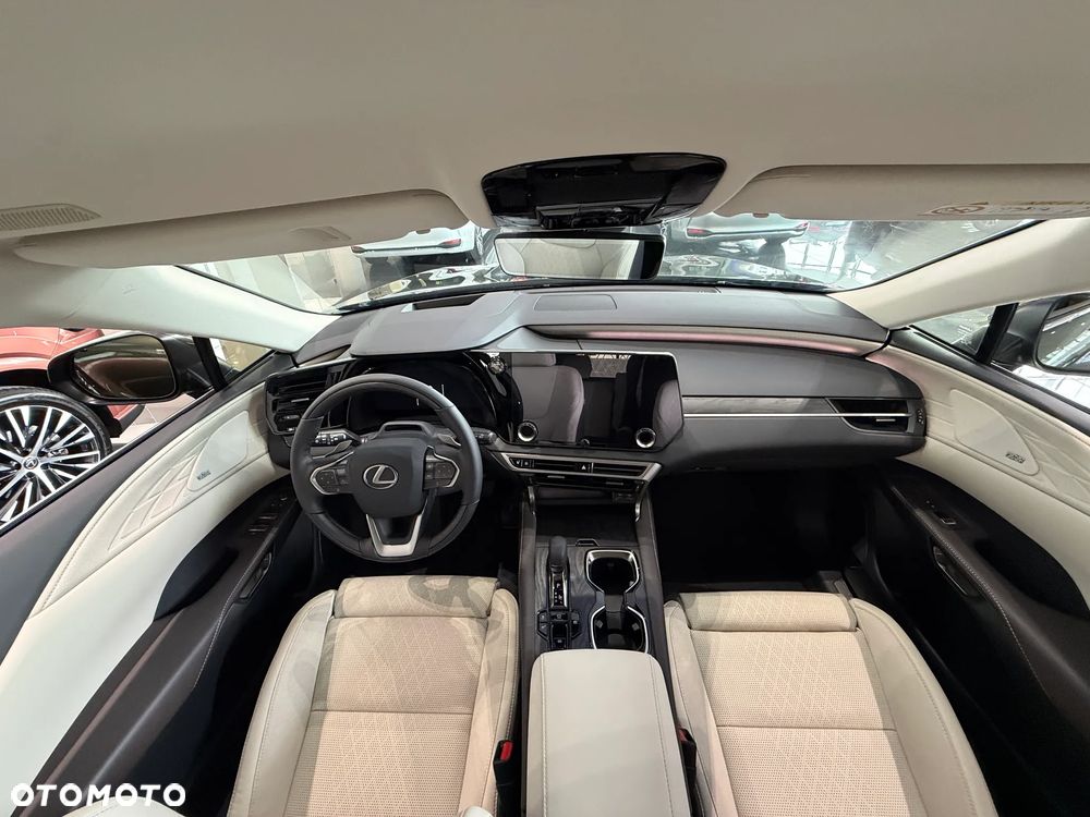 Lexus RX 350h Omotenashi - 9