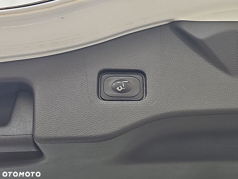 Ford Mondeo - 33