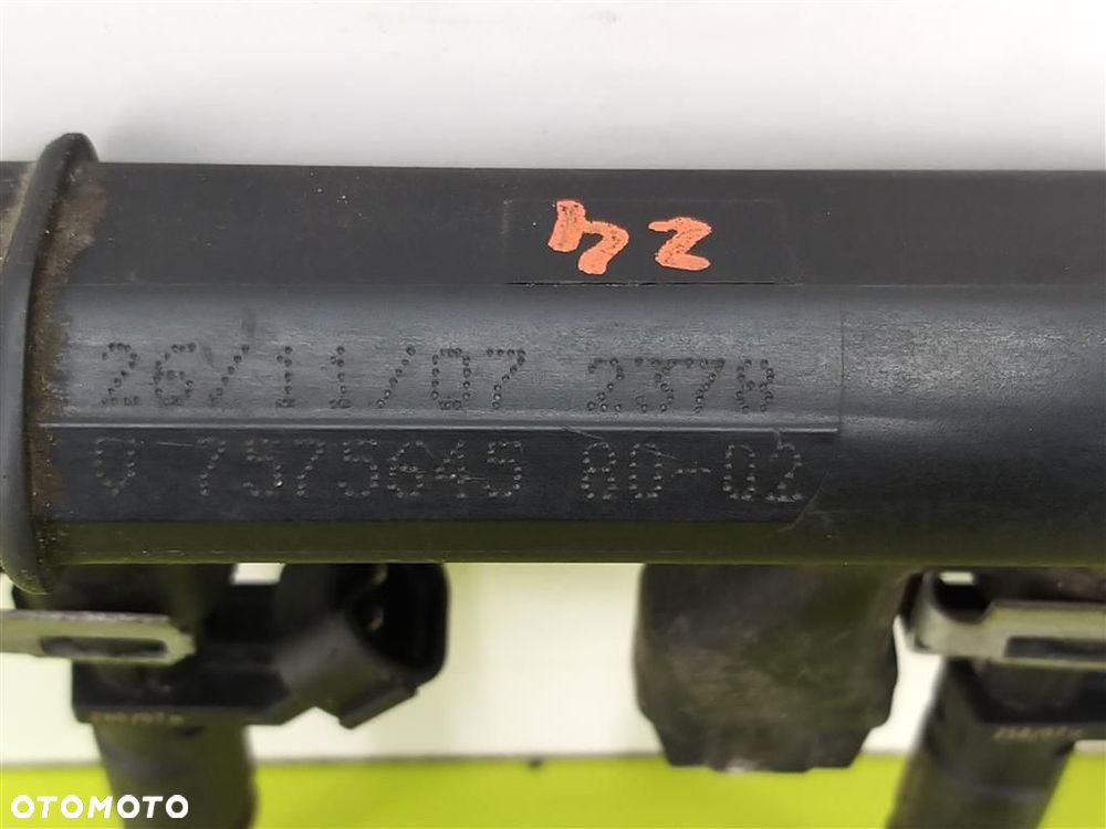 Listwa wtryskiwaczy Peugeot 308 307 207 2006–2012 1.4 B - 3