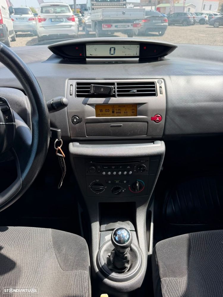 Citroën C4 1.6 HDi Attraction - 23