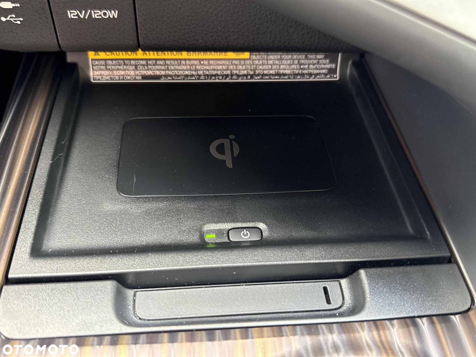 Toyota Camry - 23