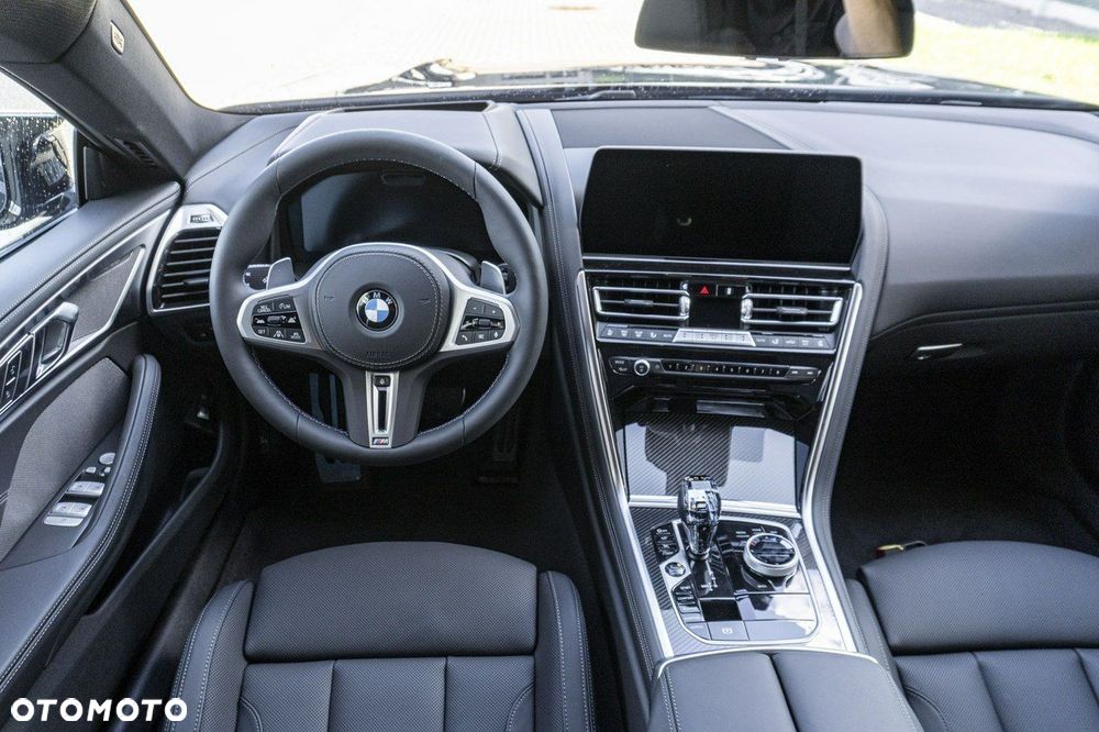 BMW Seria 8 - 15