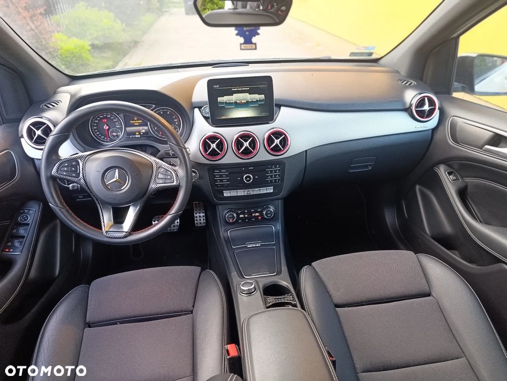 Mercedes-Benz Klasa B 200 7G-DCT AMG Line - 7