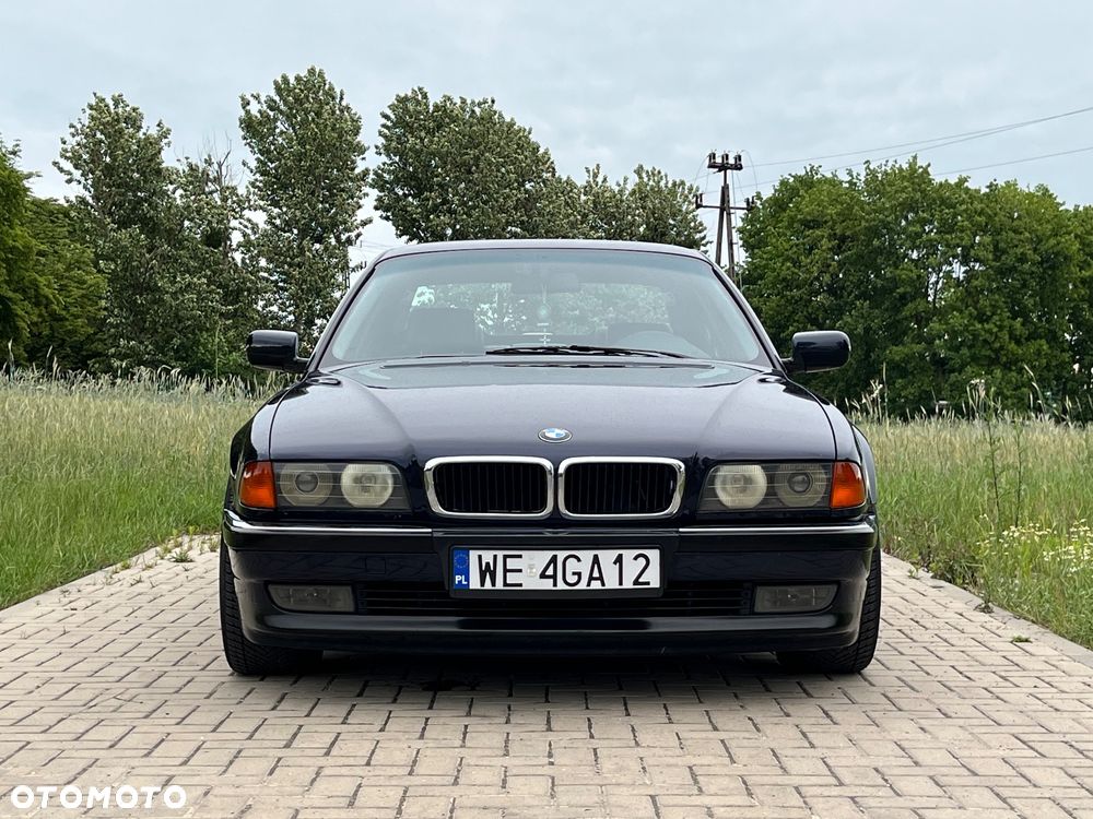 BMW Seria 7 - 5