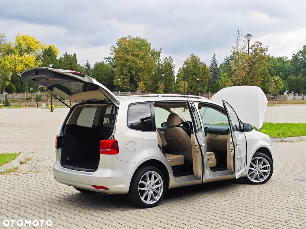 Volkswagen Touran 2.0 TDI Highline - 18