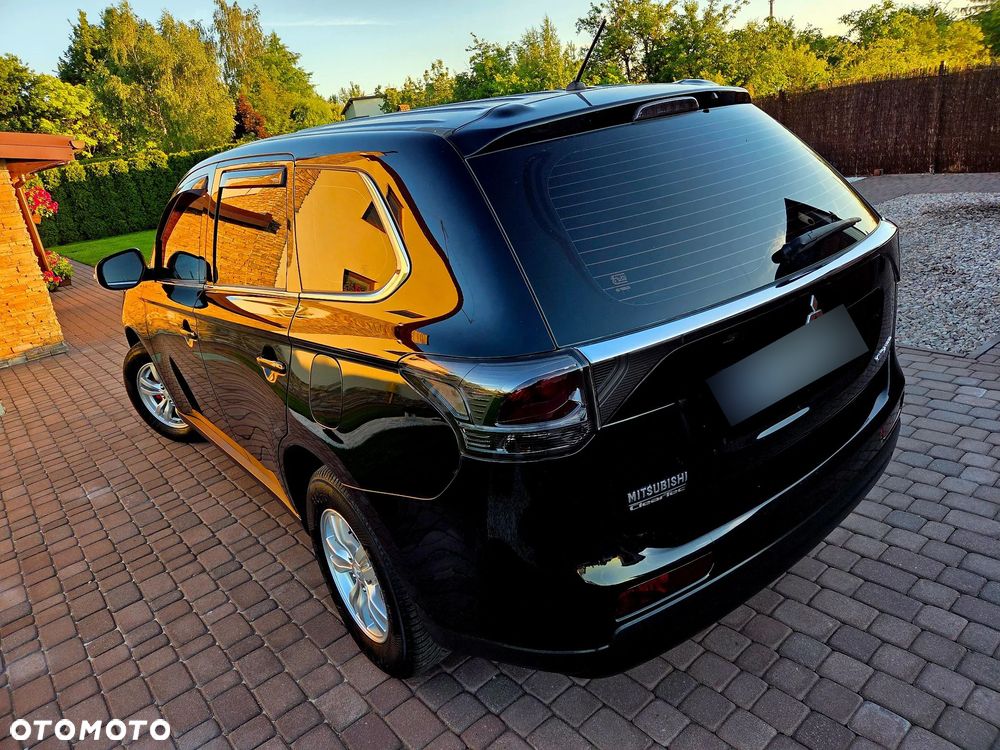 Mitsubishi Outlander - 27