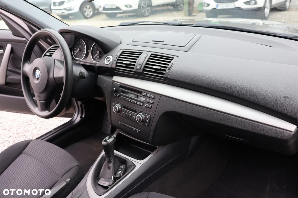 BMW Seria 1 116i - 10