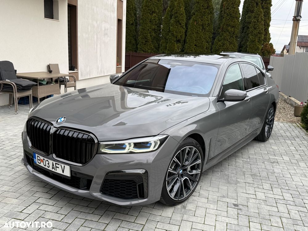 BMW Seria 7 730d xDrive MHEV - 34
