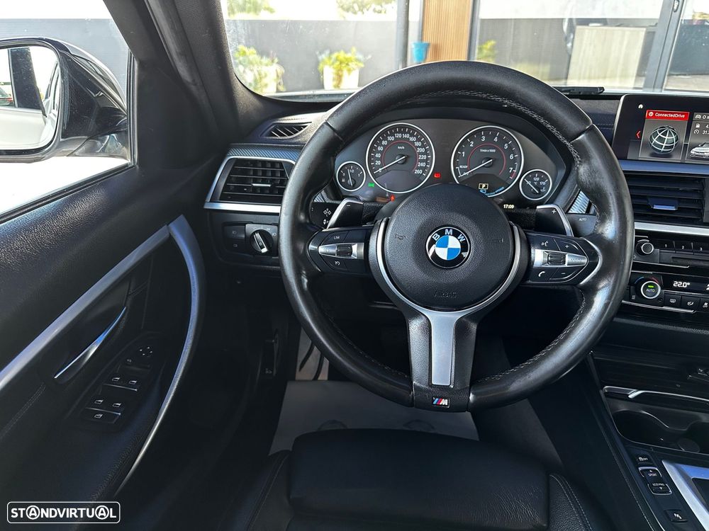 BMW 330 e iPerformance Pack M - 23