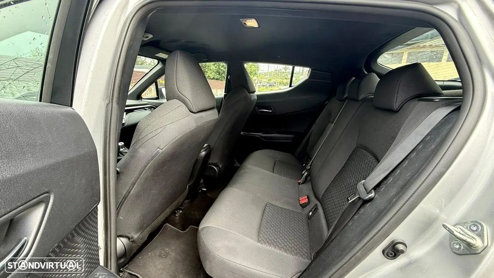 Toyota C-HR 1.8 Hybrid Exclusive - 9