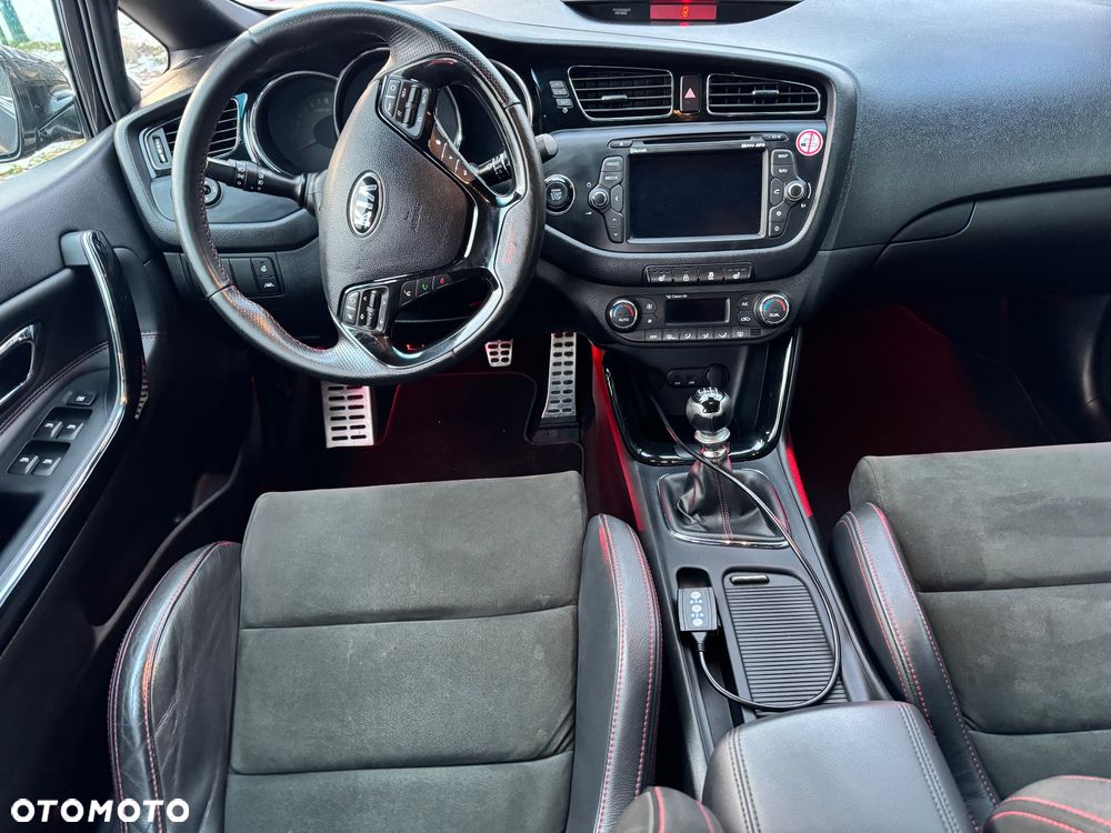 Kia Ceed 1.6 T-GDI GT-Challenge - 13