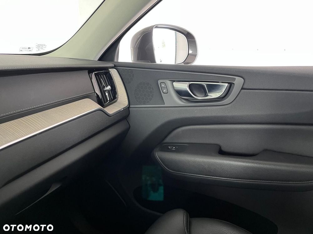 Volvo XC 60 B4 D AWD Inscription - 21