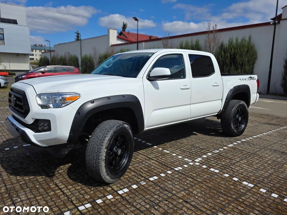 Toyota Tacoma - 3
