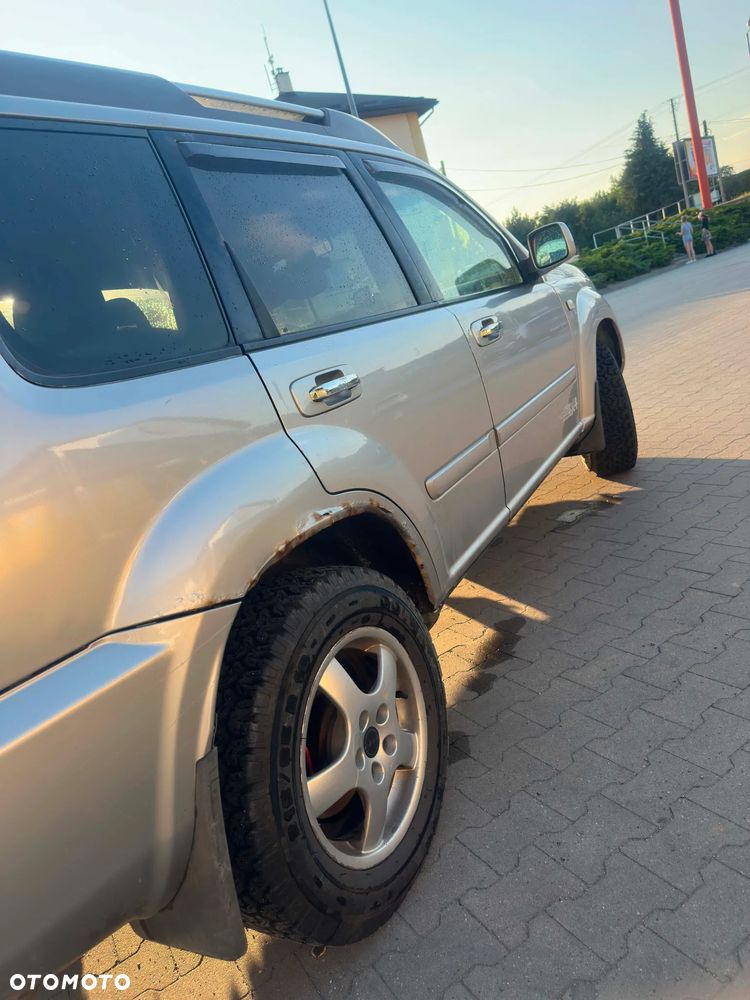 Nissan X-Trail 2.2 dCi 4x4 Columbia - 29