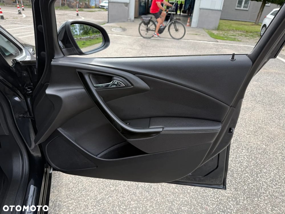 Opel Astra 1.4 Turbo Innovation - 25