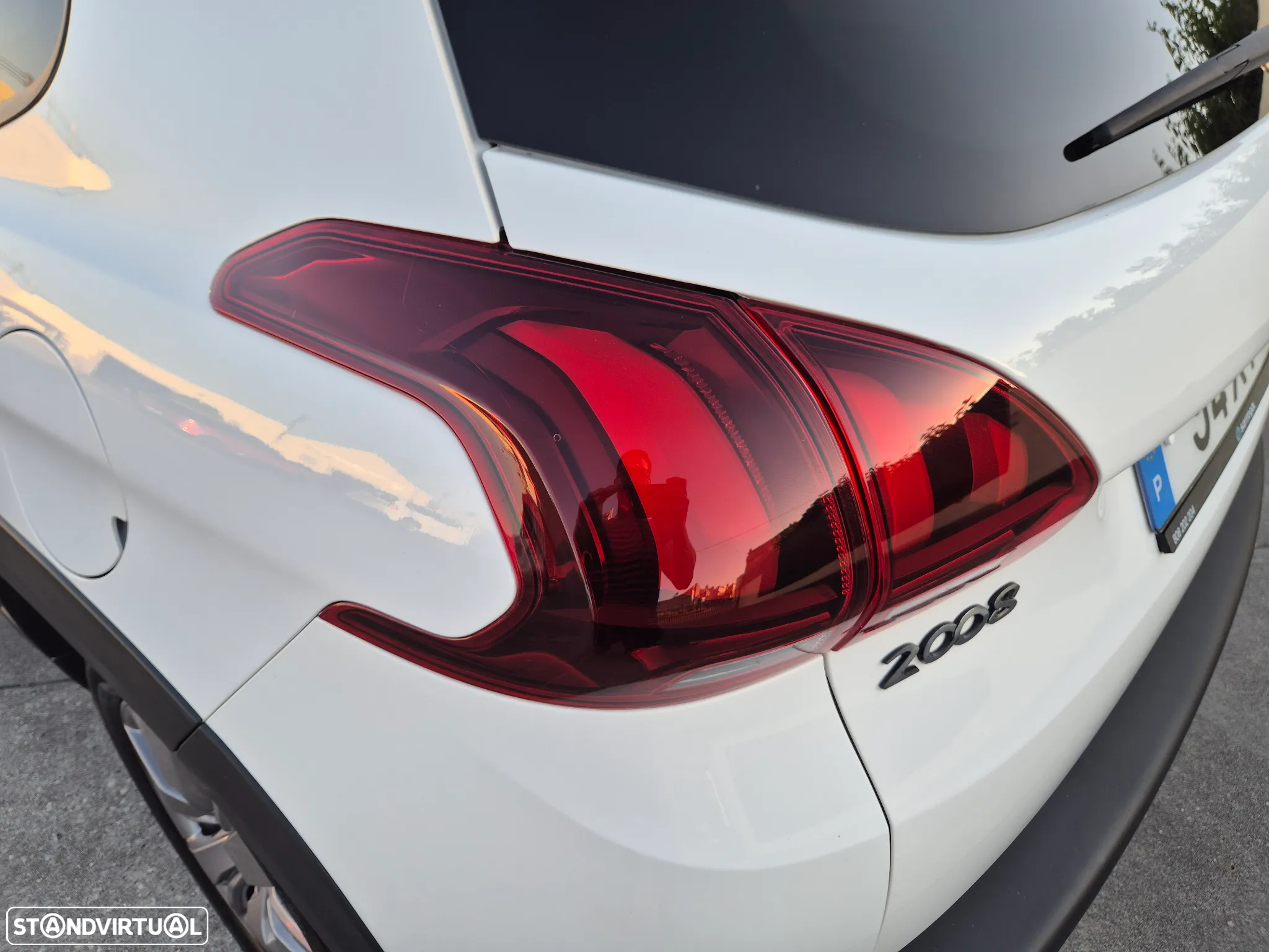 Peugeot 2008 1.2 PureTech Style - 18