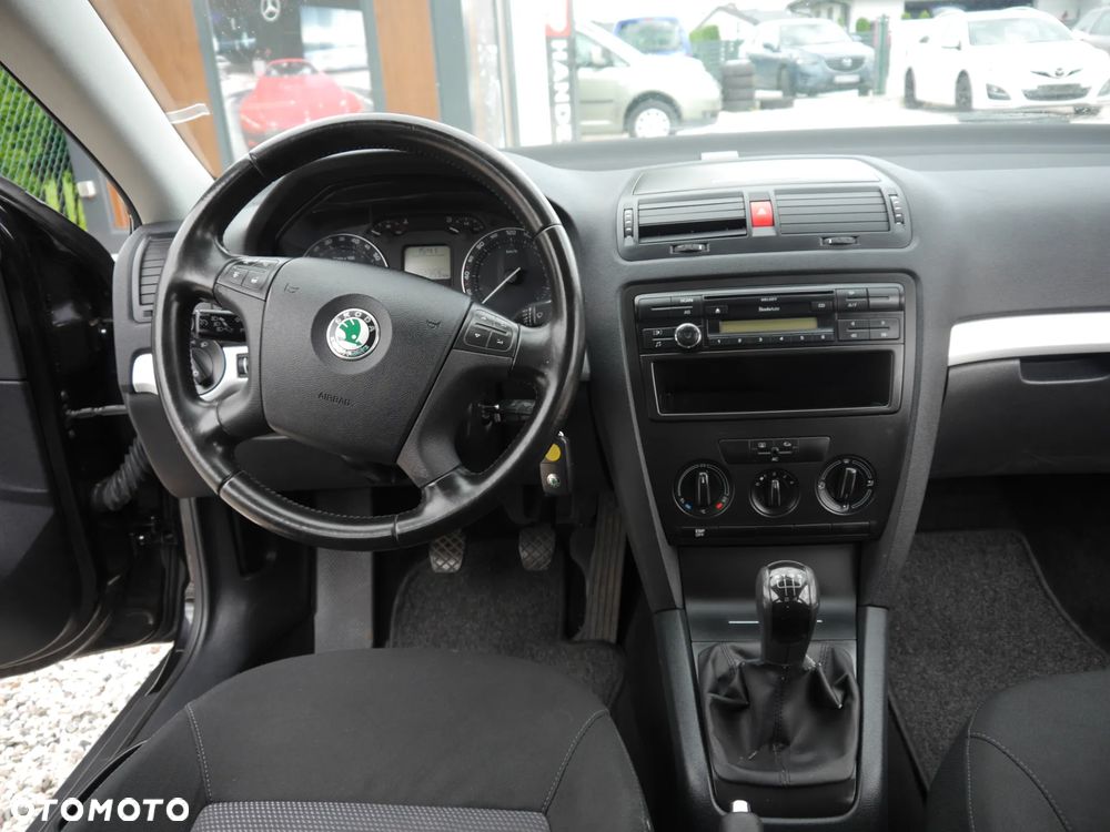 Skoda Octavia 1.6 Combi Classic - 6