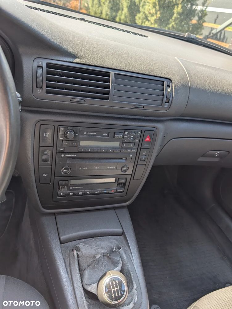 Volkswagen Passat 1.9 TDI - 9