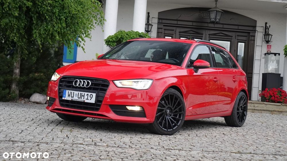 Audi A3 Sportback - 1