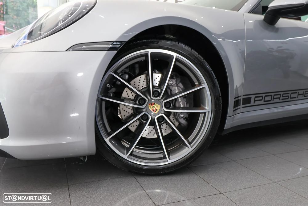 Porsche 911 (992) Carrera PDK - 7