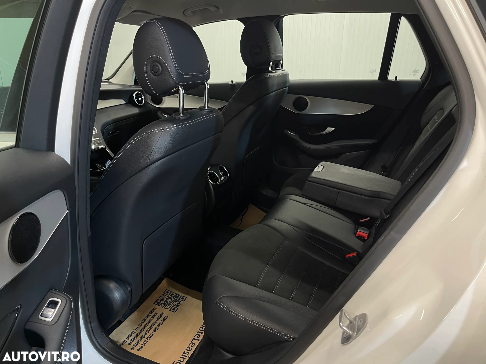 Mercedes-Benz GLC 300 de 4Matic 9G-TRONIC AMG Line - 11