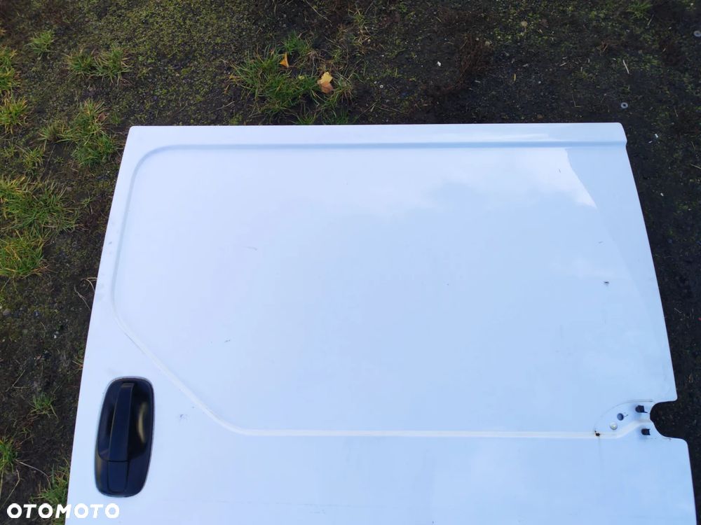 drzwi boczne przesówne lewe kompletne Białe bez rdzy do RENAULT Trafic II 01-14R Vivaro primastar