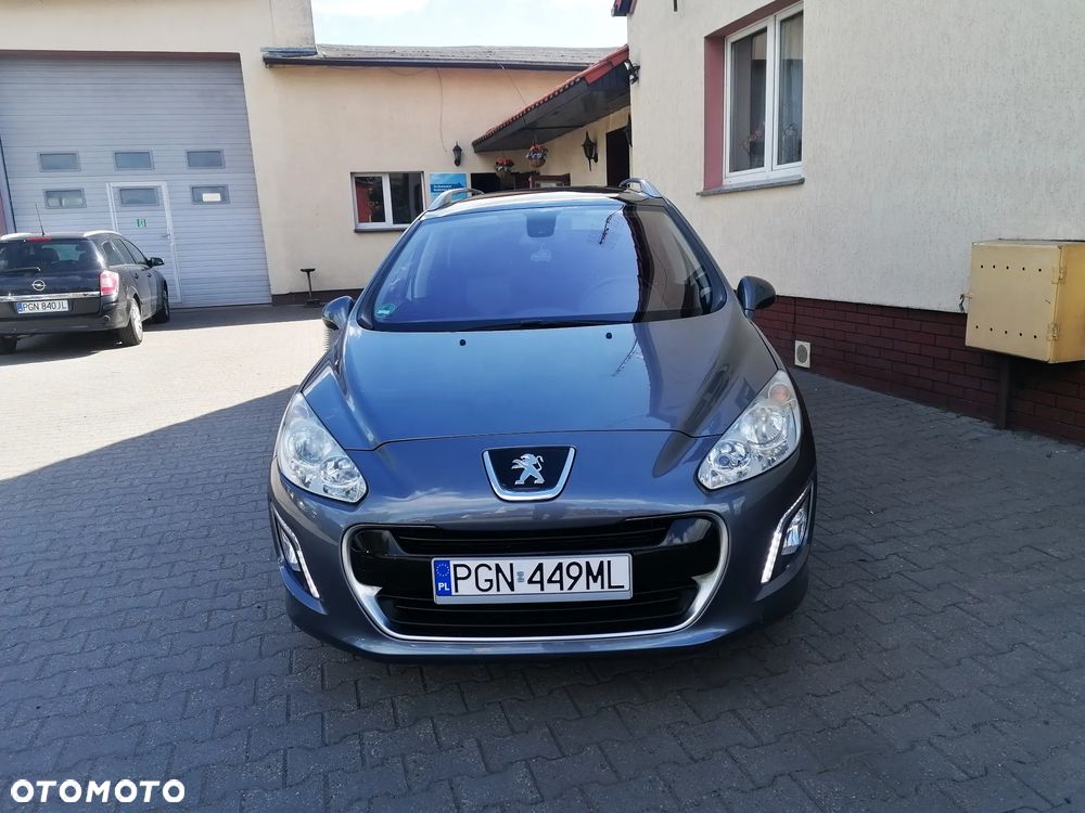 Peugeot 308 2011 photo 3