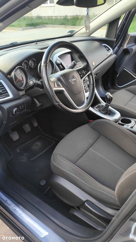 Opel Astra 1.7 CDTI - 9